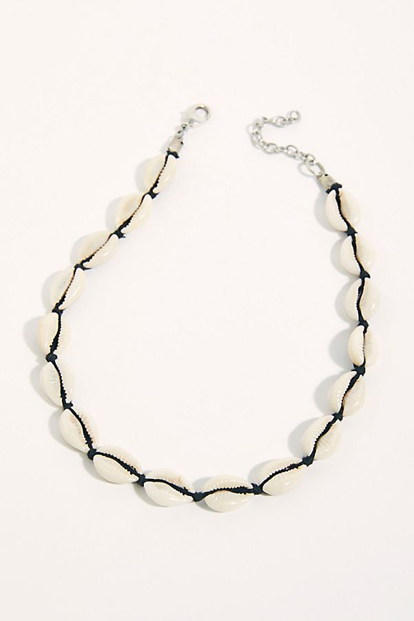 Waikiki Waves Shell Necklace